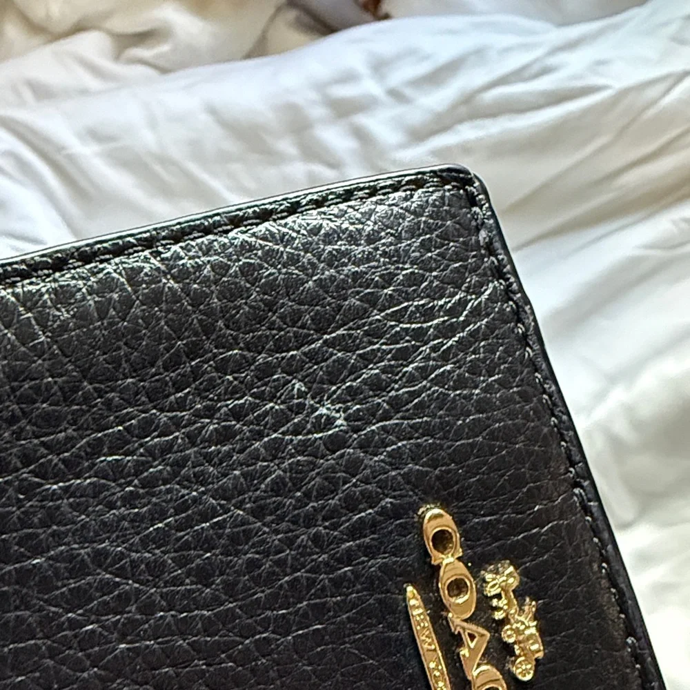 Coach Snap Black Leather Wallet - Picture 10 of 10
